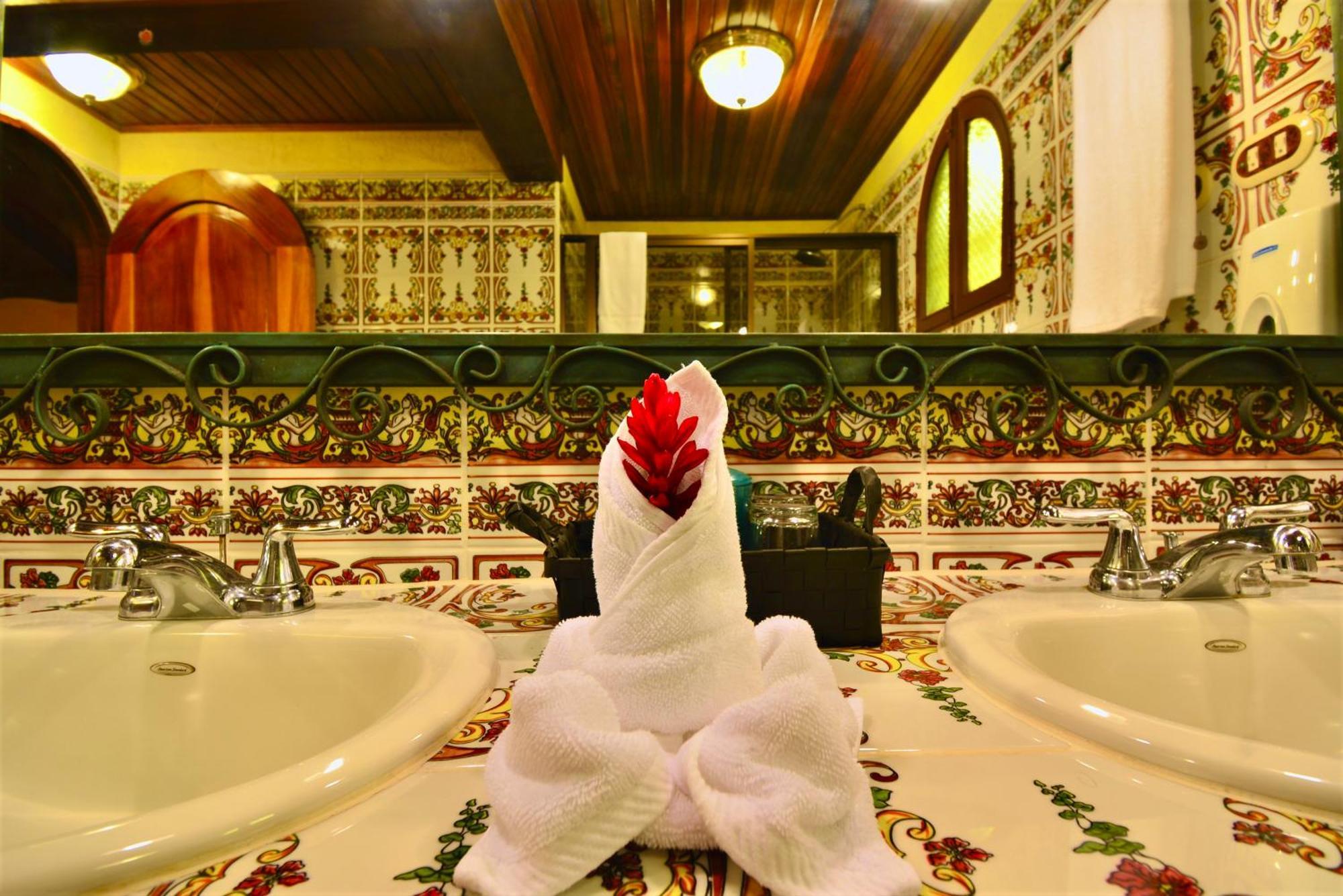Hotel La Mansion Inn Arenal นวยโว อาเรนัล ภายนอก รูปภาพ